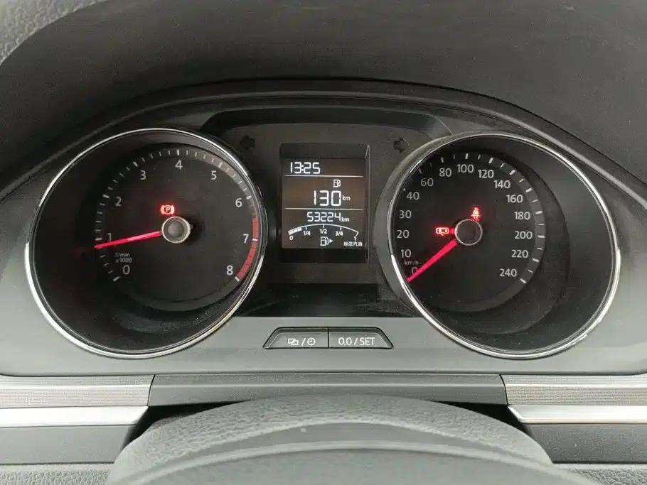 2017 Volkswagen Bora 1.6L Manual Fashion Edition — миниатюра 14