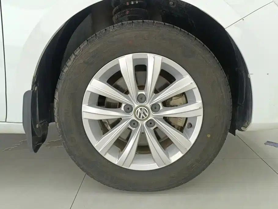 2017 Volkswagen Bora 1.6L Manual Fashion Edition — миниатюра 6