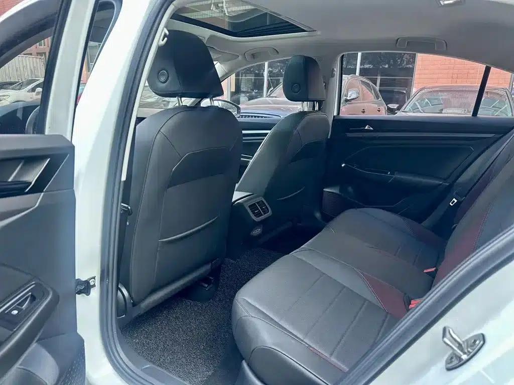 2020 Volkswagen Bora 1.5L Automatic Elite — миниатюра 6