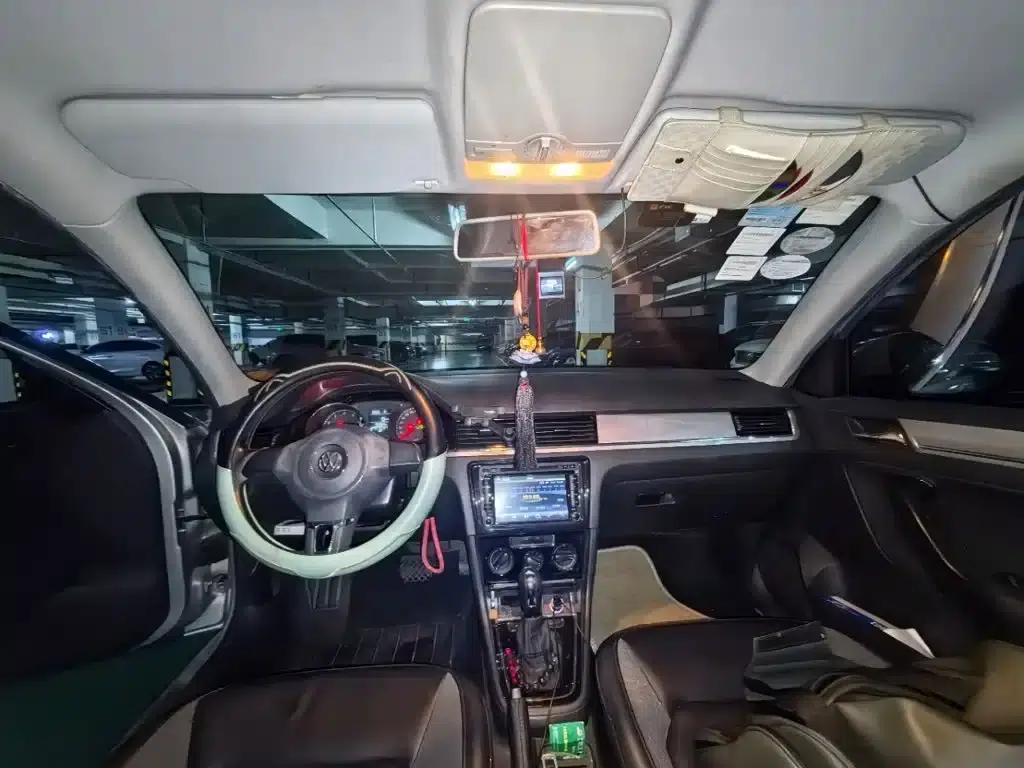 2014 Volkswagen Bora 1.6L Automatic Comfort Model — миниатюра 13