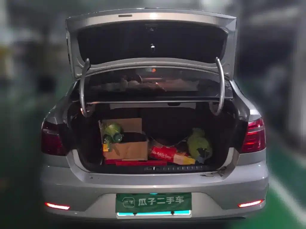 2014 Volkswagen Bora 1.6L Automatic Comfort Model — миниатюра 14
