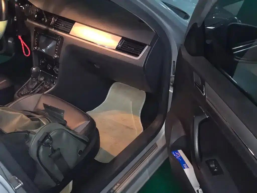 2014 Volkswagen Bora 1.6L Automatic Comfort Model — миниатюра 20