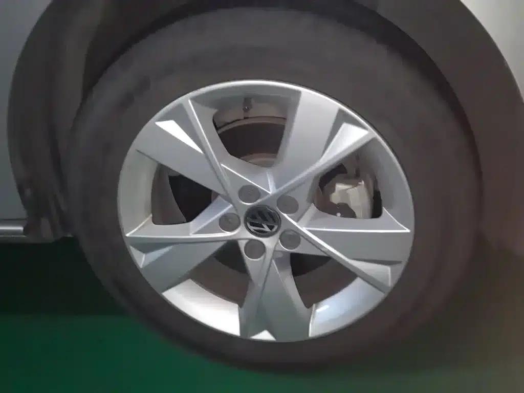 2014 Volkswagen Bora 1.6L Automatic Comfort Model — миниатюра 25