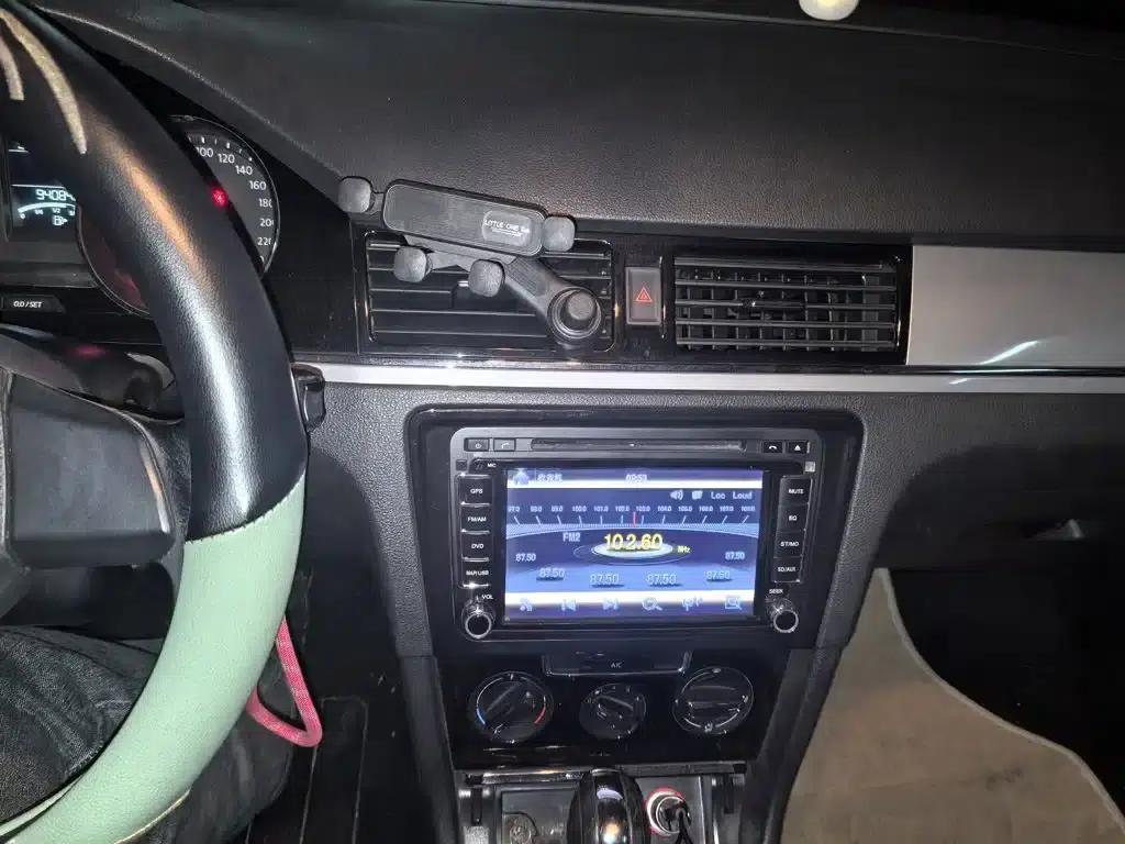 2014 Volkswagen Bora 1.6L Automatic Comfort Model — миниатюра 8
