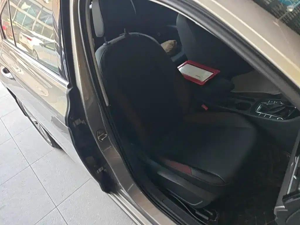 2021 Volkswagen Bora 1.5L Automatic Comfort Smart Connect Edition — миниатюра 25