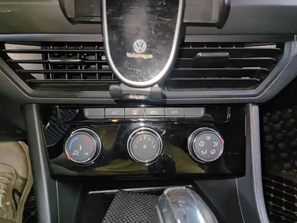 2020 Volkswagen Bora 1.5L Automatic Comfort Model — миниатюра 13