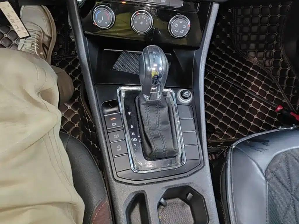 2020 Volkswagen Bora 1.5L Automatic Comfort Model — миниатюра 14