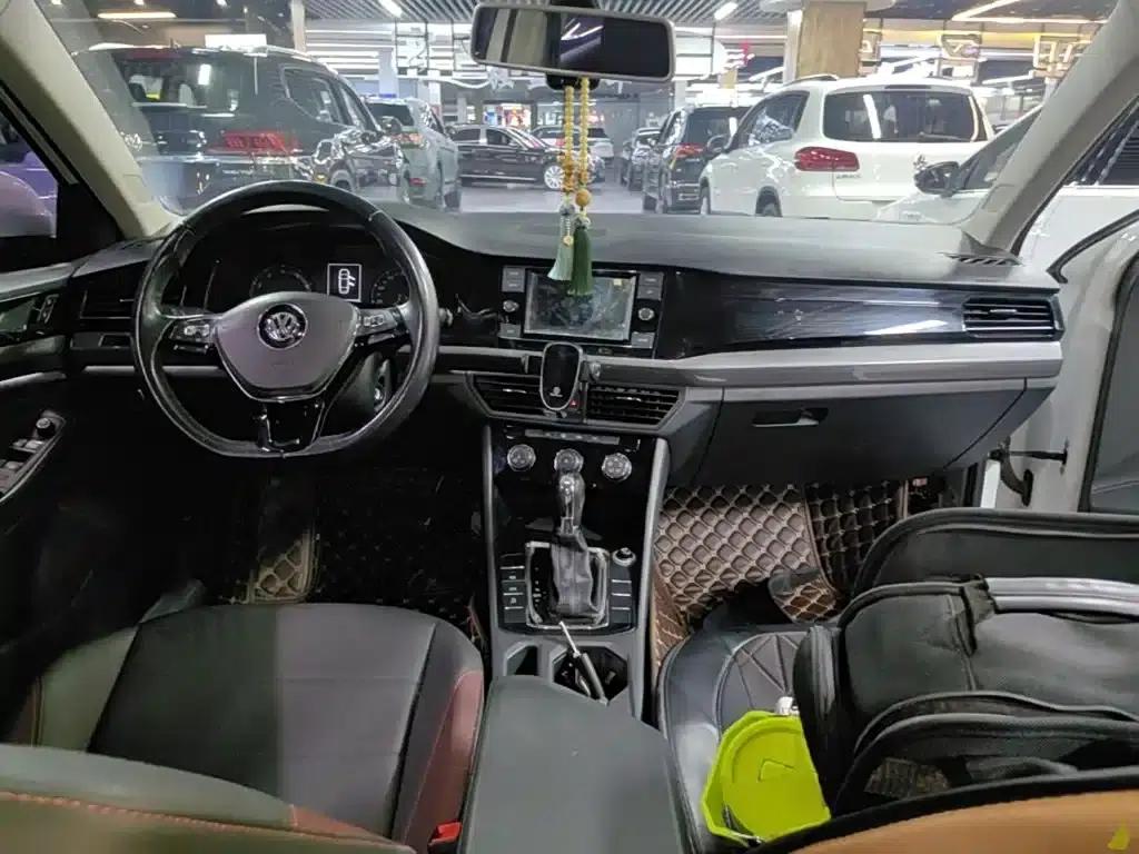 2020 Volkswagen Bora 1.5L Automatic Comfort Model — миниатюра 10