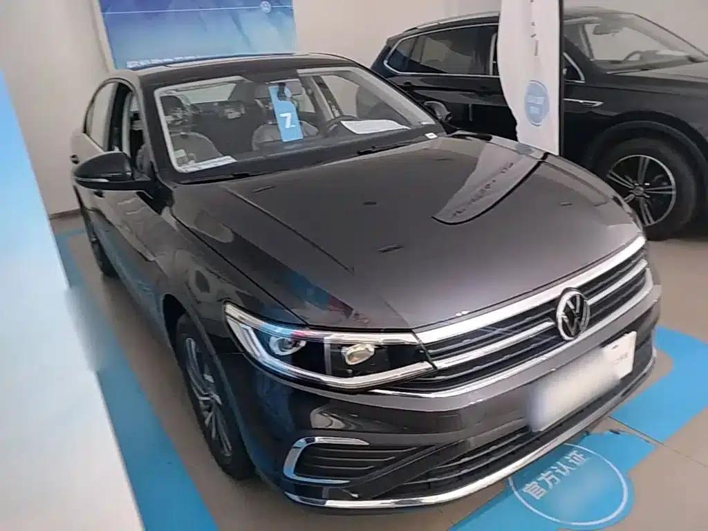 2025 Volkswagen Bora 200TSI DSG Joyful Navigation Edition — миниатюра 4