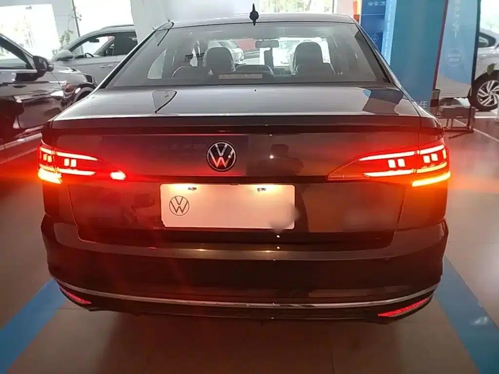 2025 Volkswagen Bora 200TSI DSG Joyful Navigation Edition — миниатюра 6