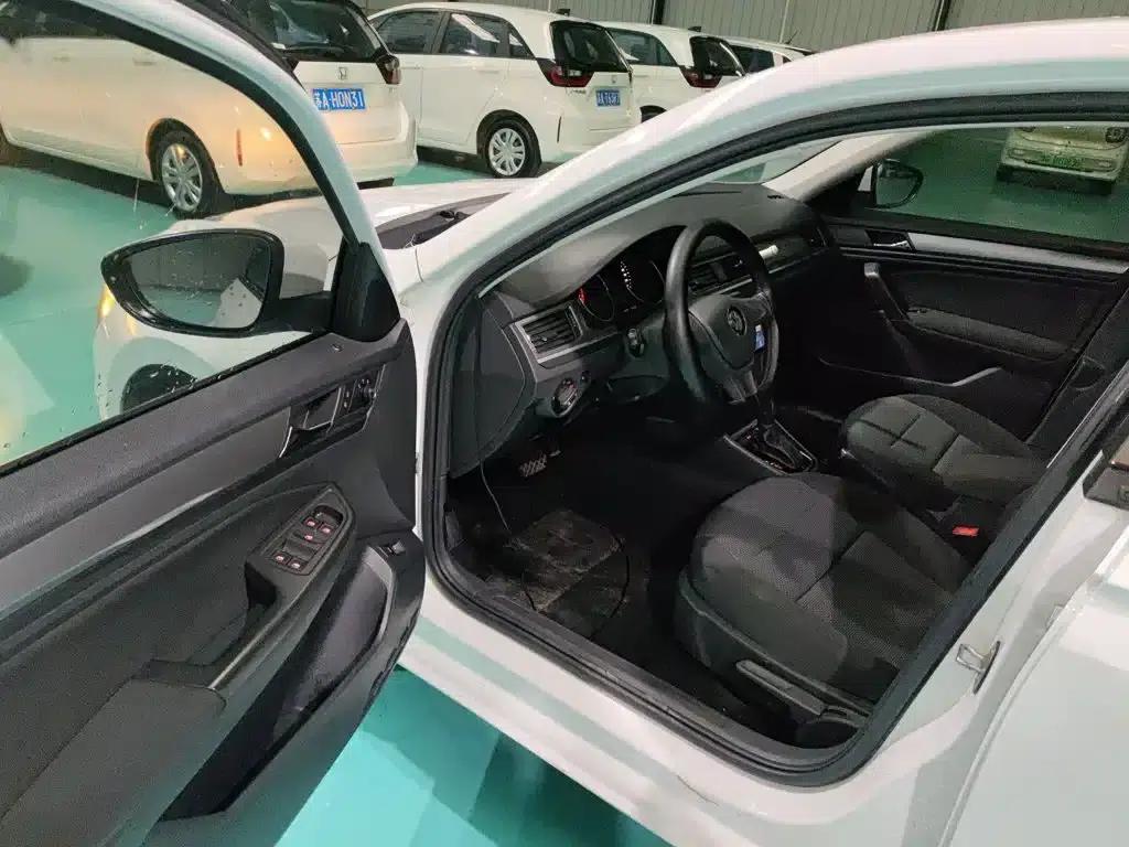 2019 Volkswagen Bora Facelift: Bora Legend 1.5L Automatic Fashion Model (China VI Emission Standard) — миниатюра 12