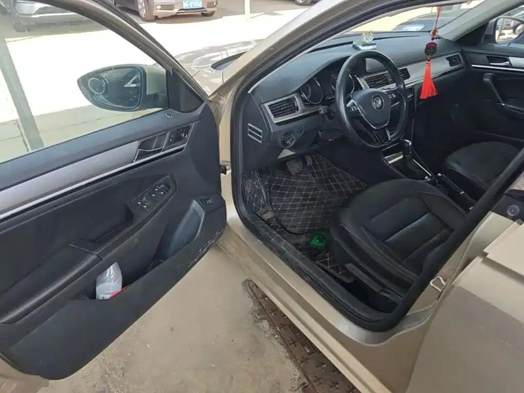 2017 Volkswagen Bora 1.6L Automatic Comfort Model — миниатюра 16