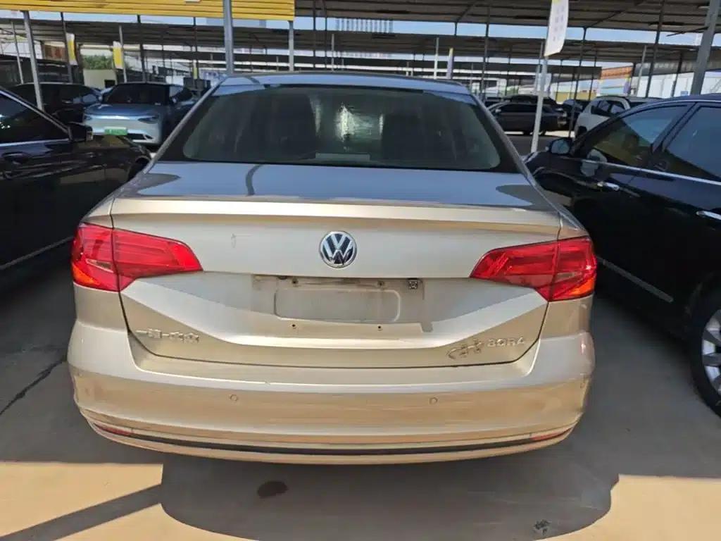 2017 Volkswagen Bora 1.6L Automatic Comfort Model — миниатюра 6