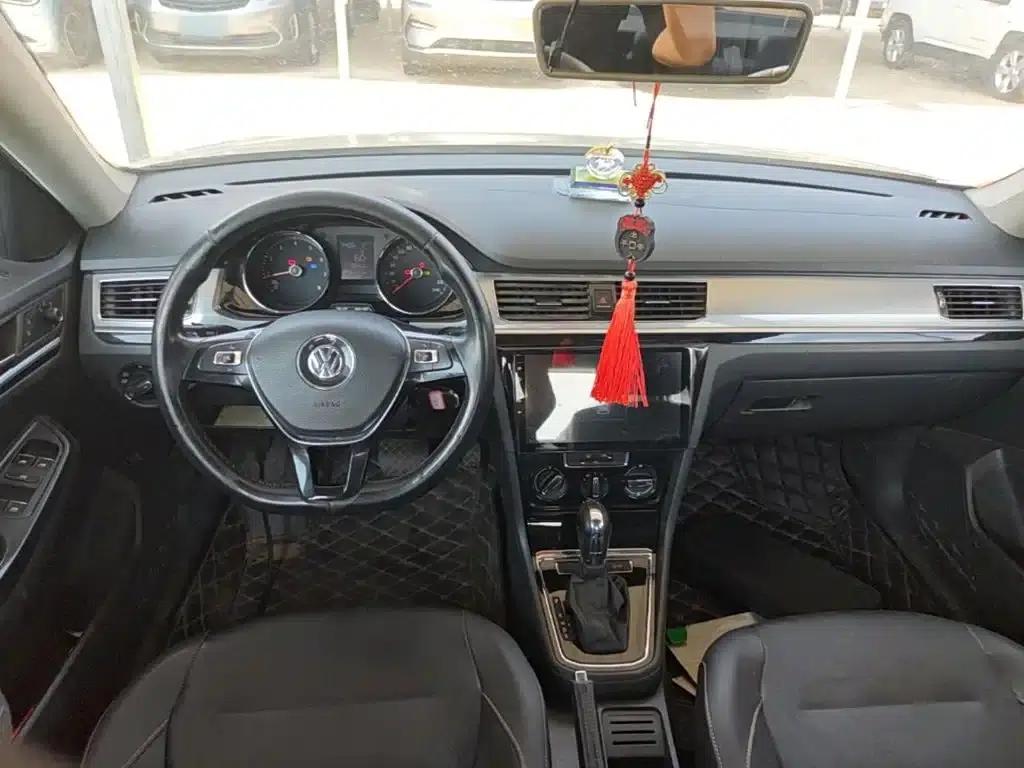 2017 Volkswagen Bora 1.6L Automatic Comfort Model — миниатюра 10