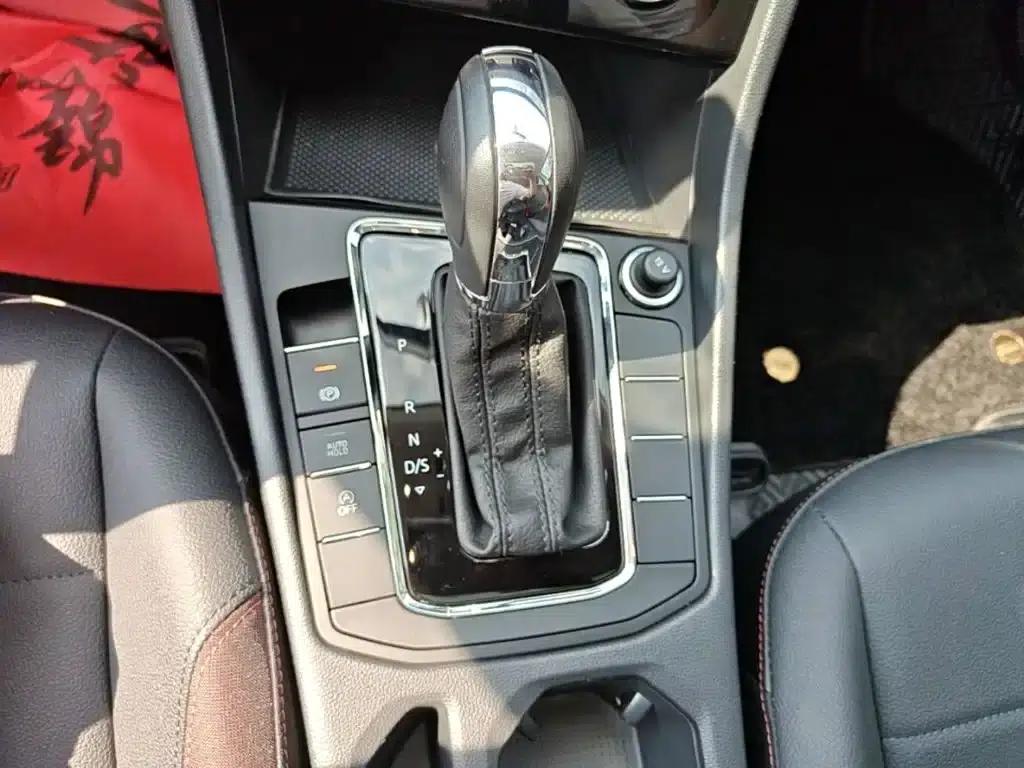 2021 Volkswagen Bora 1.5L Automatic Comfort Smart Connect Edition — миниатюра 14