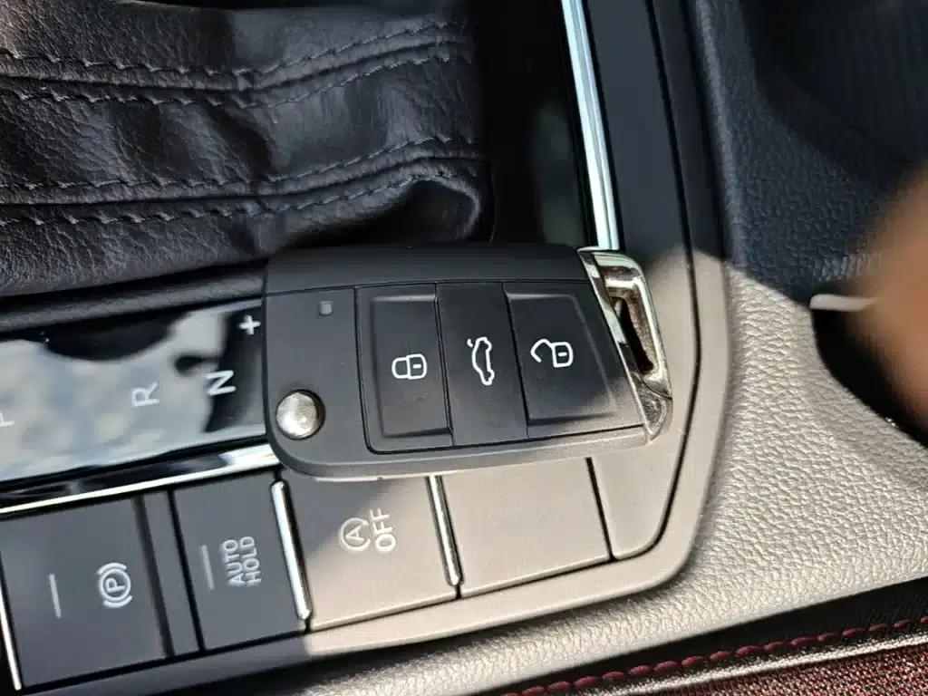 2021 Volkswagen Bora 1.5L Automatic Comfort Smart Connect Edition — миниатюра 9