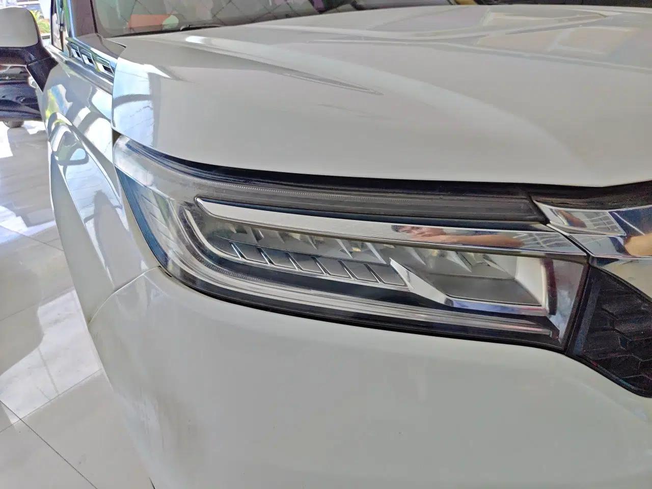 Honda Avancier 2017 370TURBO Four-Wheel Drive Prestige Edition — миниатюра 7