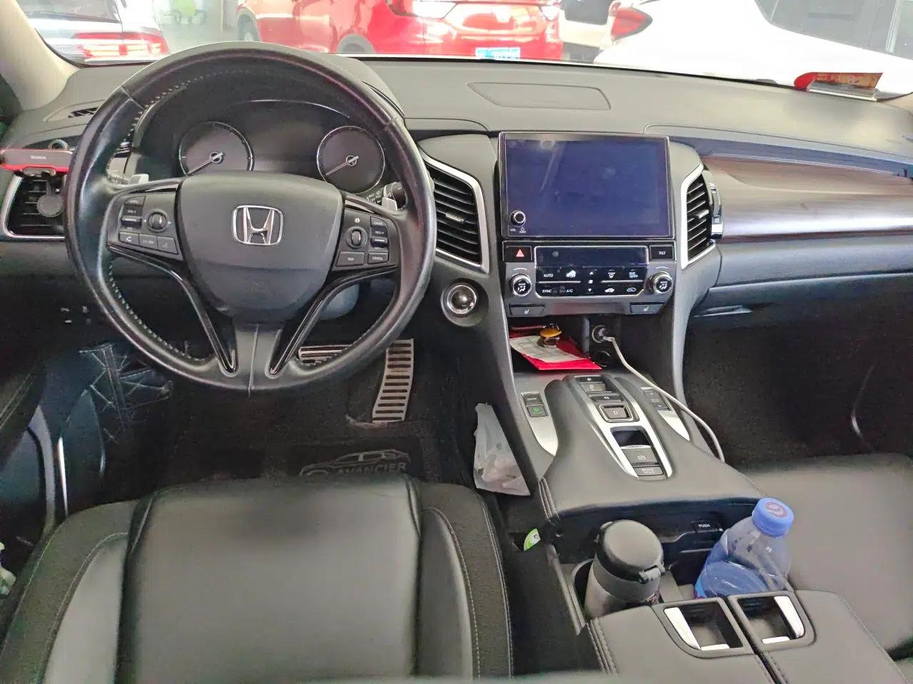 Honda Avancier 2017 370TURBO Four-Wheel Drive Prestige Edition — миниатюра 9
