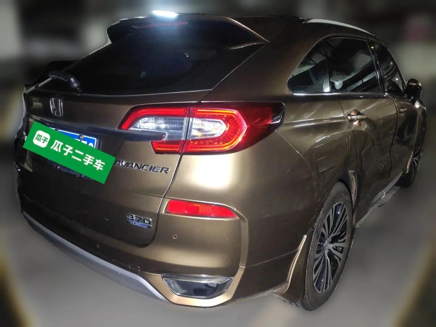 Honda Avancier 2017 370TURBO Four-Wheel Drive Supreme Edition — миниатюра 6