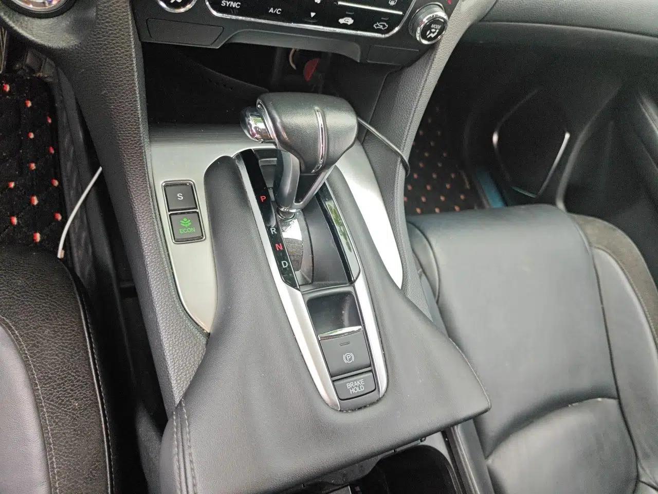 Honda Avancier 2017 240TURBO Two-Wheel Drive Comfort Version — миниатюра 14