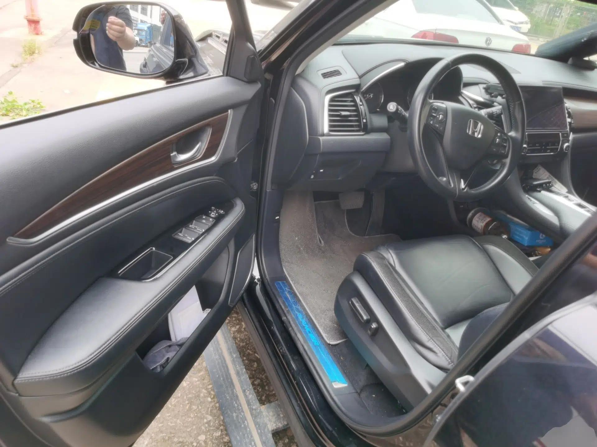 Honda Avancier 2017 370TURBO 2WD Luxury Edition — миниатюра 16