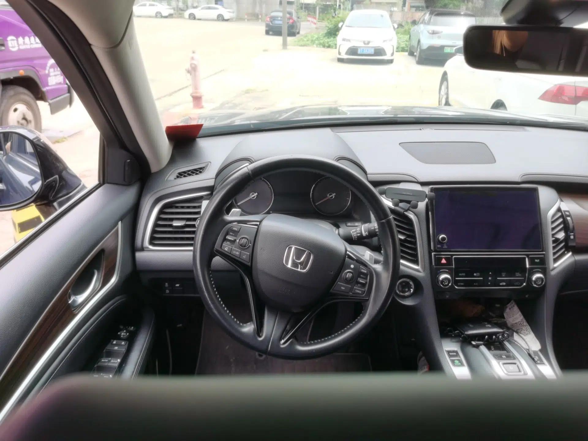 Honda Avancier 2017 370TURBO 2WD Luxury Edition — миниатюра 10