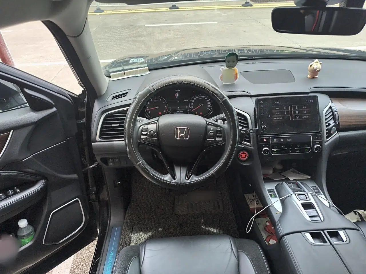 Honda Avancier 2017 370TURBO 2WD Luxury Edition — миниатюра 10