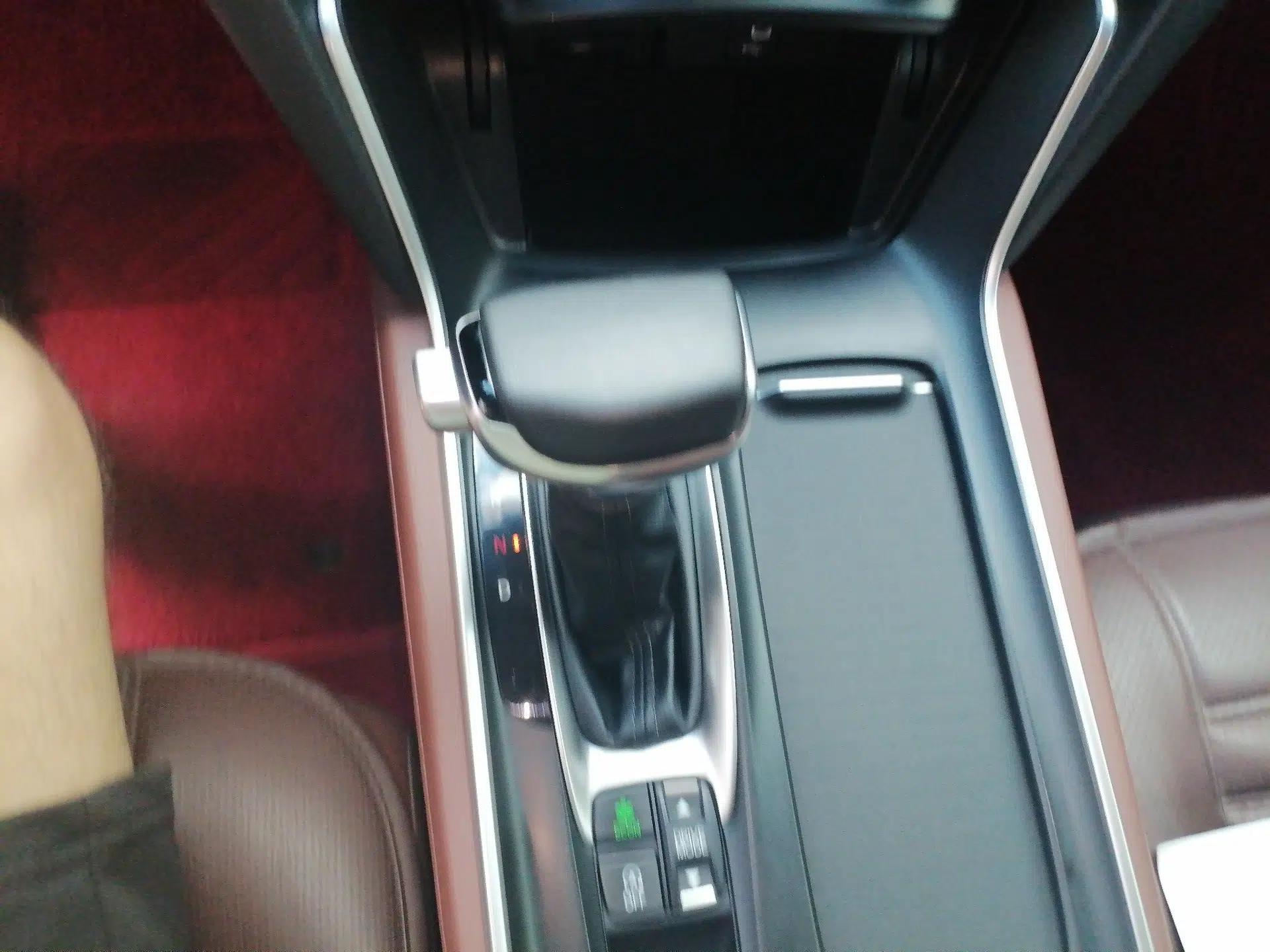 Honda Inspire 2019 260TURBO Elite Edition China V Standard — миниатюра 14