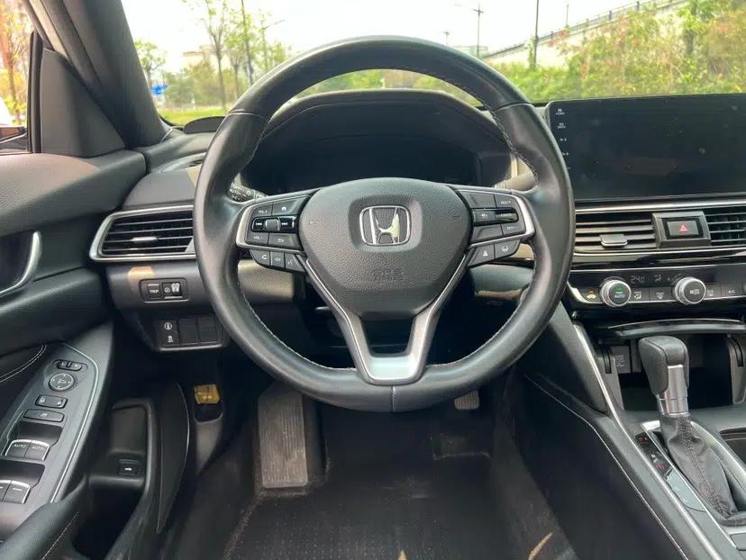 Honda Inspire 2022 260TURBO Elegant Edition — миниатюра 31