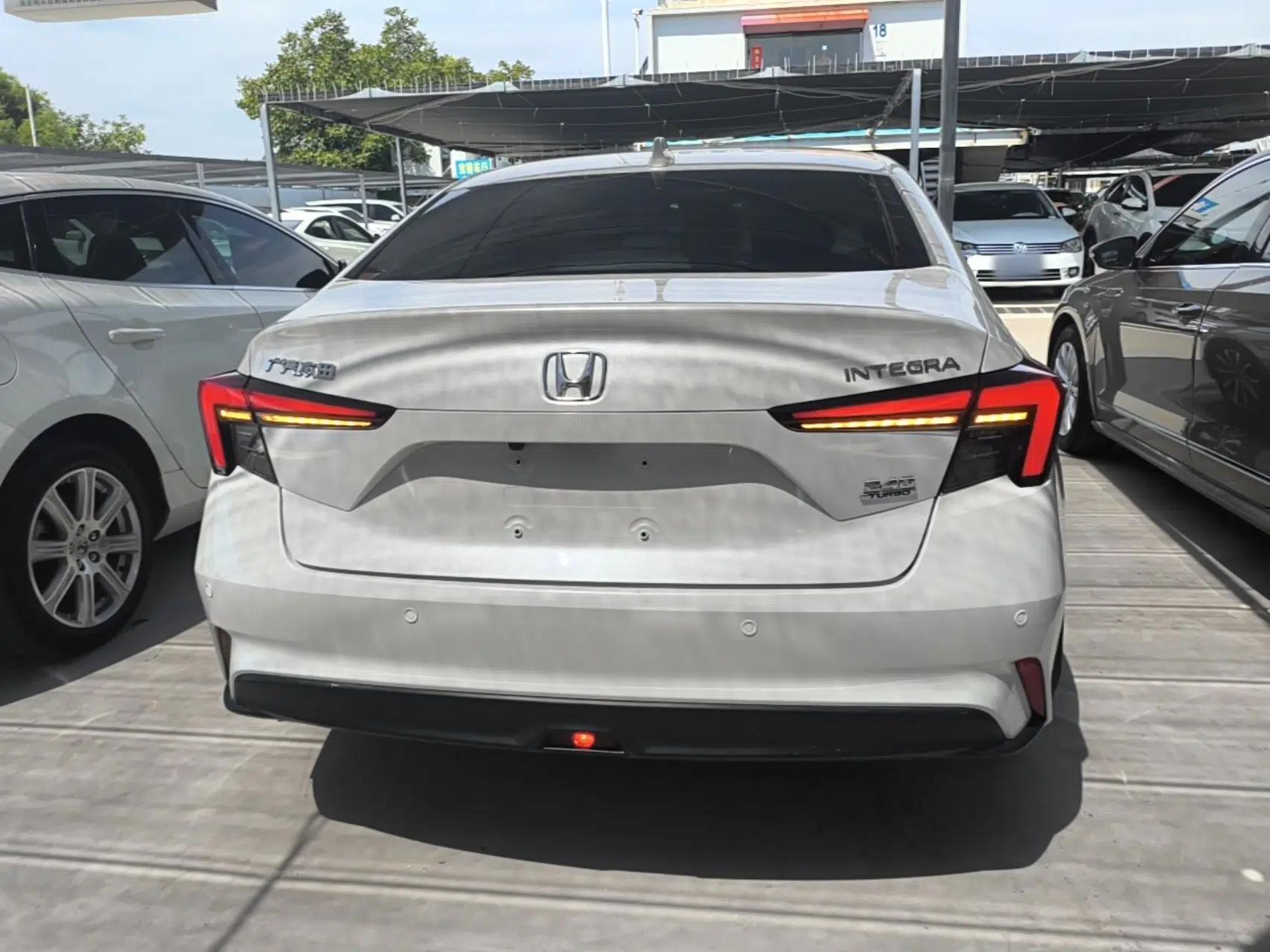 Honda Integra 2022 240TURBO CVT Luxury Edition — миниатюра 5
