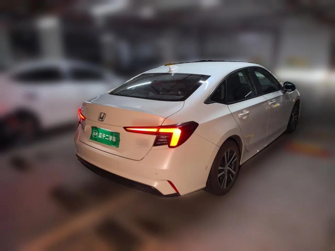 Honda Integra 2023 240TURBO CVT Leading Edition — миниатюра 6