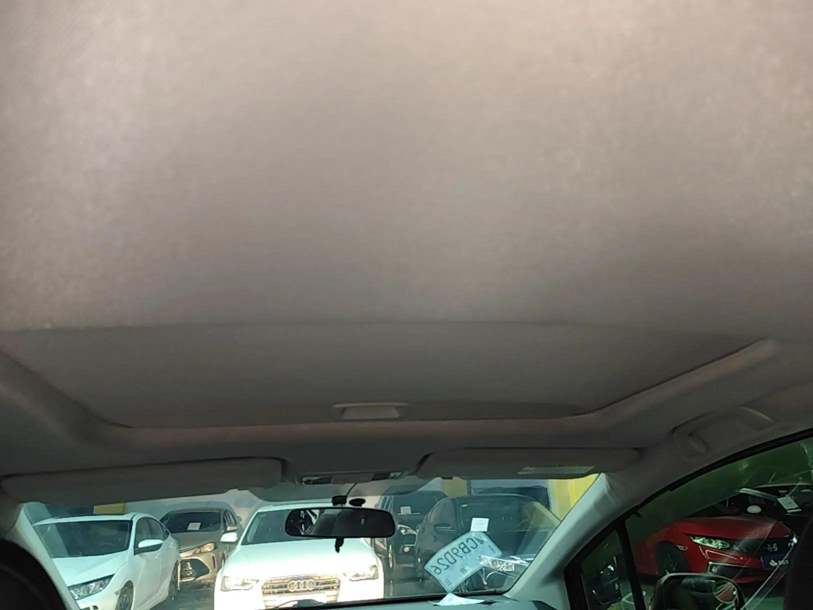 Honda Jade 2016 1.8L Automatic Comfort Elite Version 5 Seats — миниатюра 26