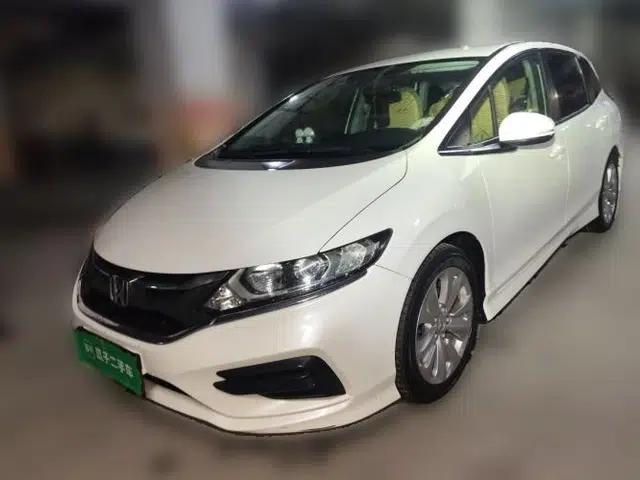 Honda Jade 2017 1.8L Automatic Classic Edition 5 seats