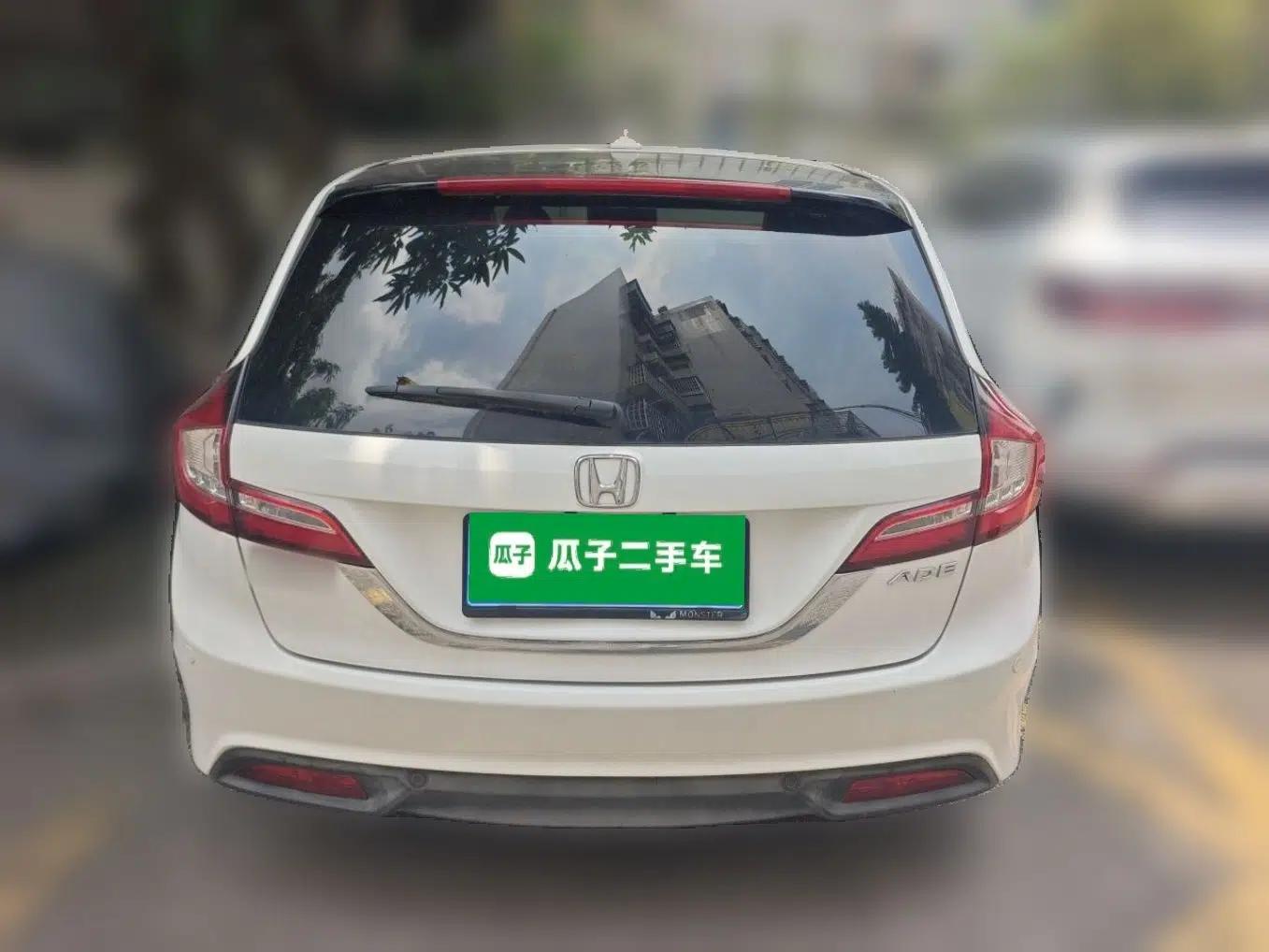 Honda Jade 2013 1.8L automatic Comfort version 5 seats — миниатюра 5