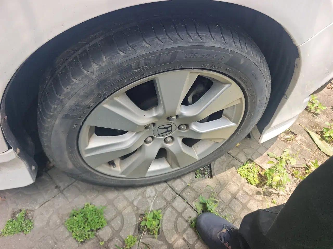 Honda Jade 2013 1.8L automatic Comfort version 5 seats — миниатюра 8
