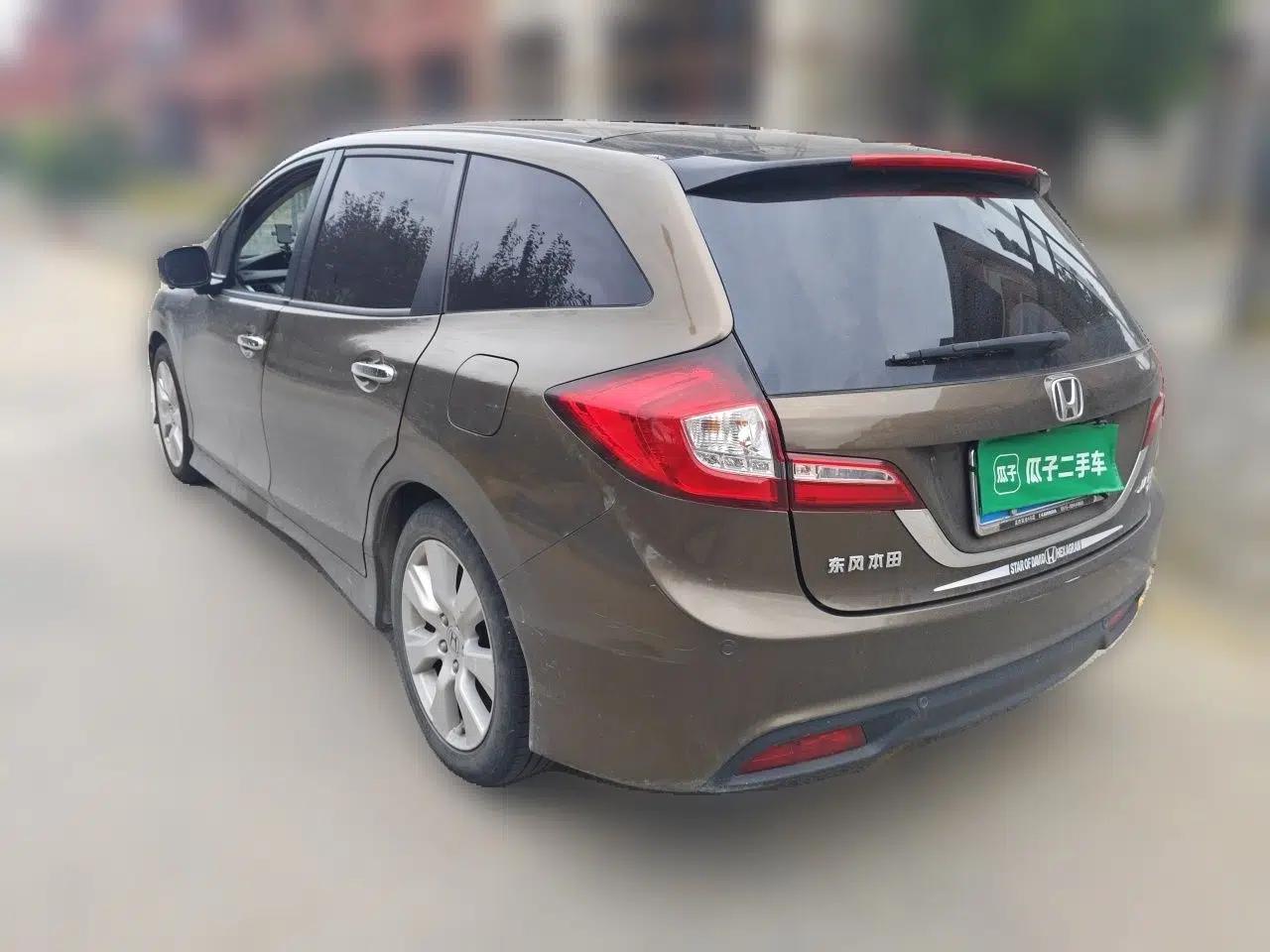Honda Jade 2014 1.8L CVT Luxury Edition 5 seats — миниатюра 4
