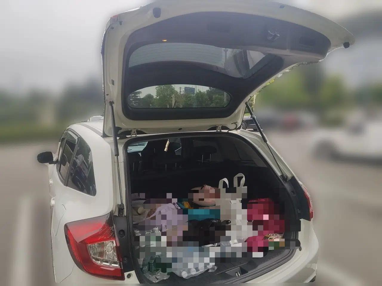 Honda Jade 2013 1.8L automatic Comfort version 5 seats — миниатюра 19