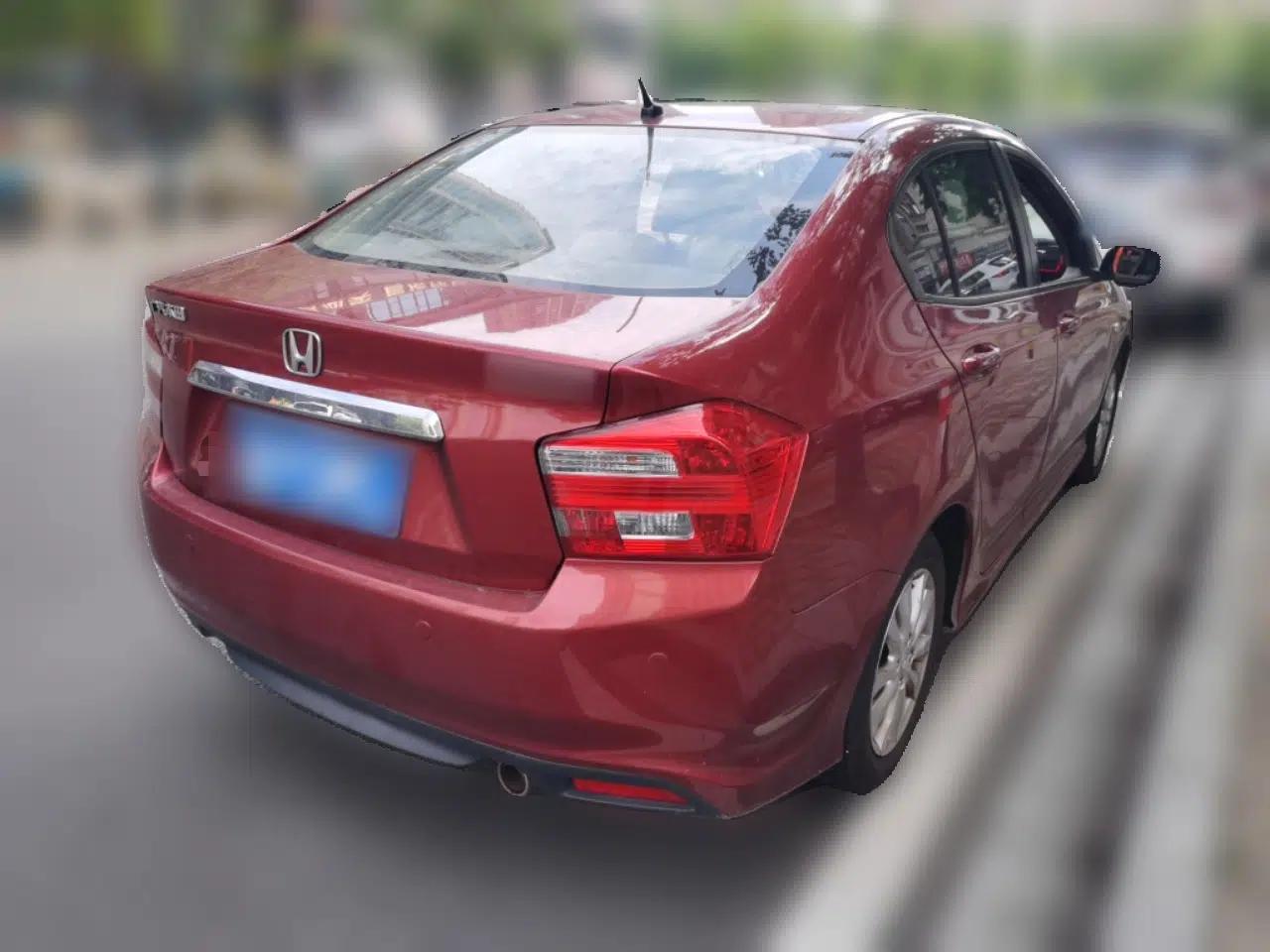 Honda City Classic 2012 1.5L Automatic Elite Edition — миниатюра 6