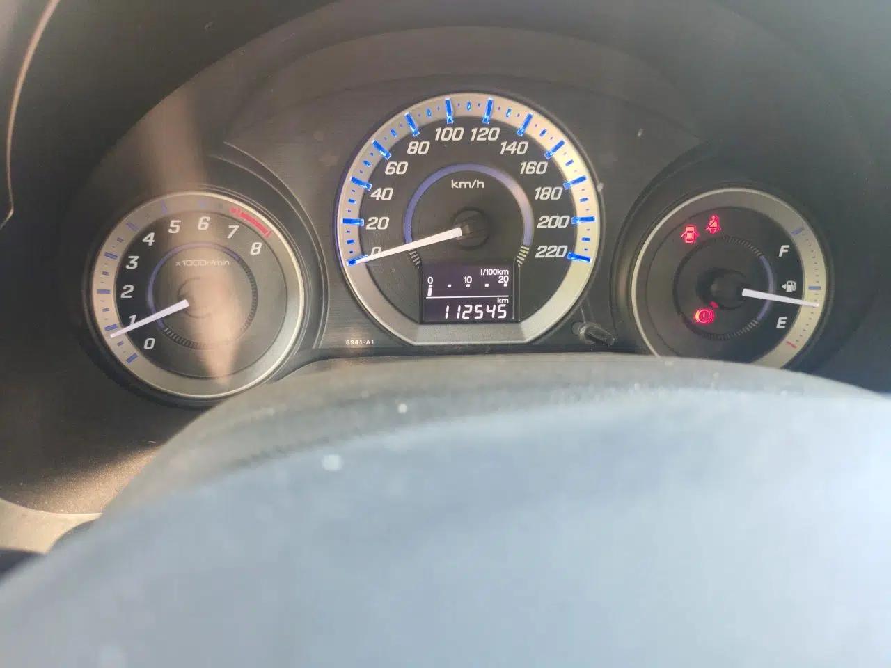 Honda City Classic 2012 1.5L manual Comfort version — миниатюра 12