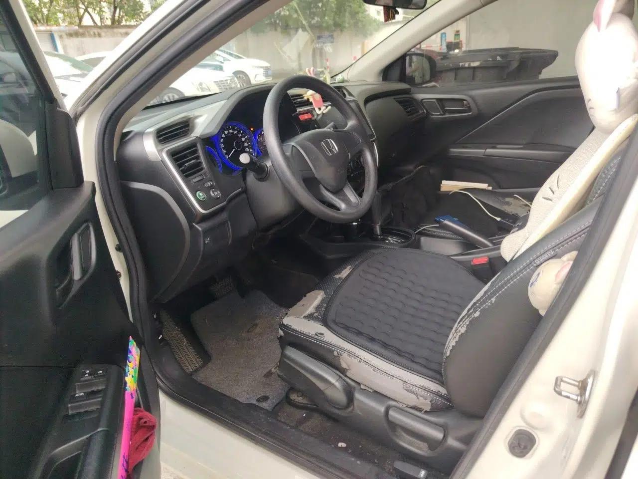 Honda City 2017 1.5L CVT Elite Edition — миниатюра 16