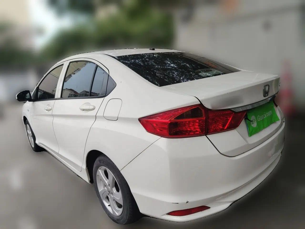 Honda City 2017 1.5L CVT Elite Edition — миниатюра 4