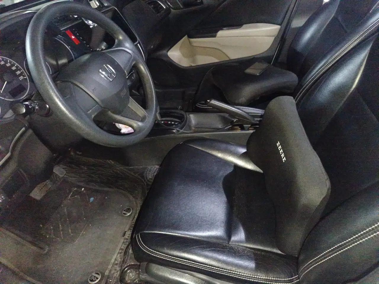 Honda City 2018 1.5L CVT Comfort Version — миниатюра 15