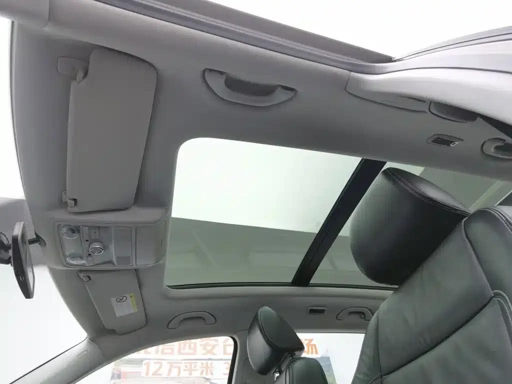 Tiguan 2016 280TSI Automatic 2WD Silk Road Comfort Edition — миниатюра 14