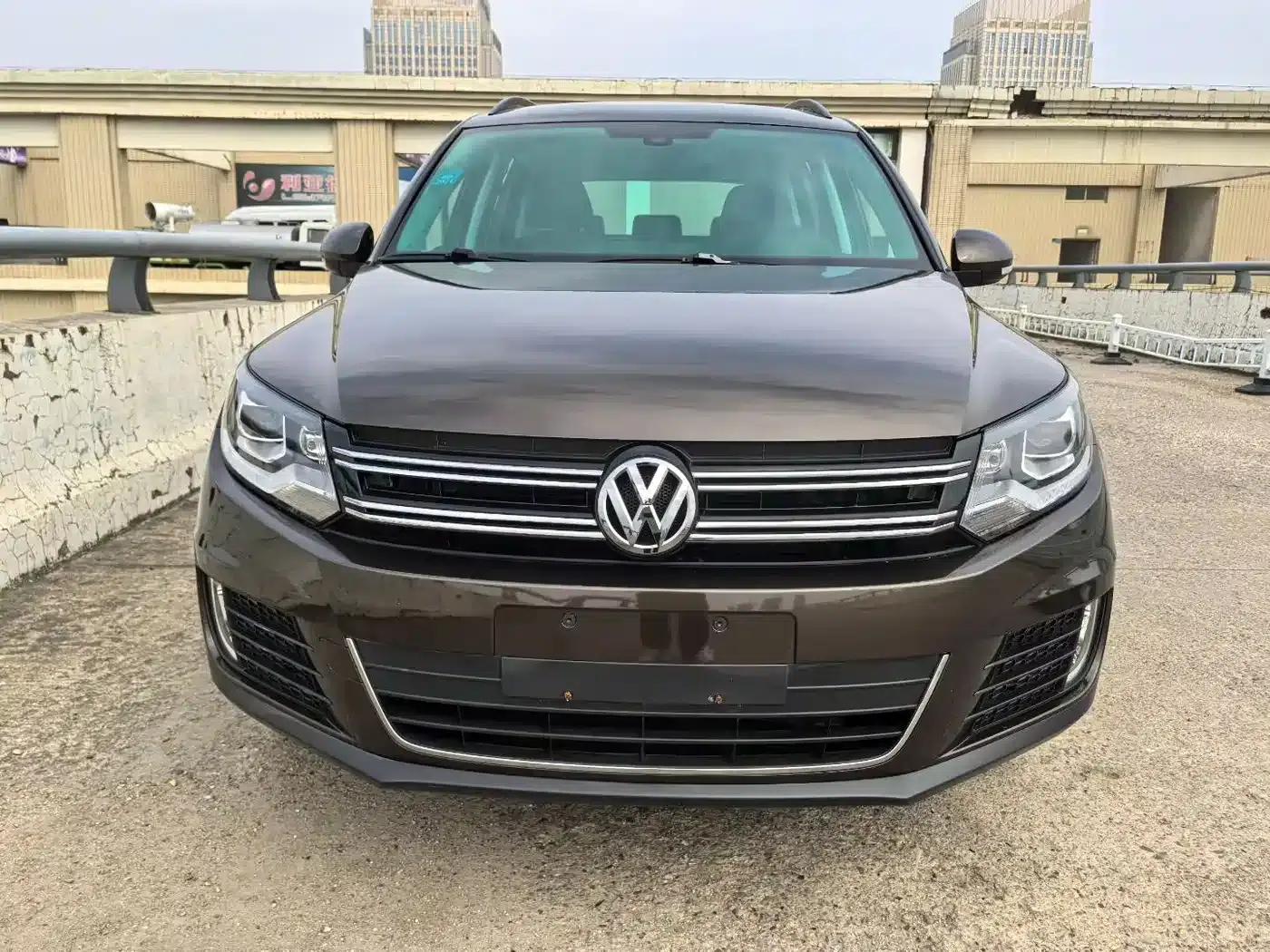 2015 Volkswagen Tiguan 1.8TSI Automatic 2WD Comfort Edition — миниатюра 2