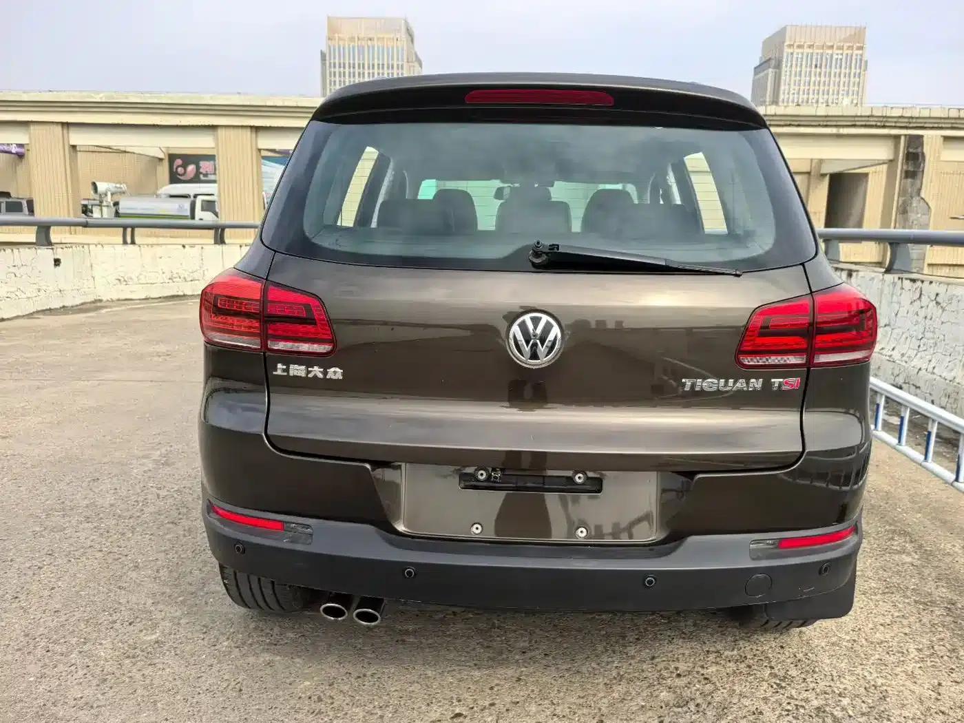2015 Volkswagen Tiguan 1.8TSI Automatic 2WD Comfort Edition — миниатюра 4