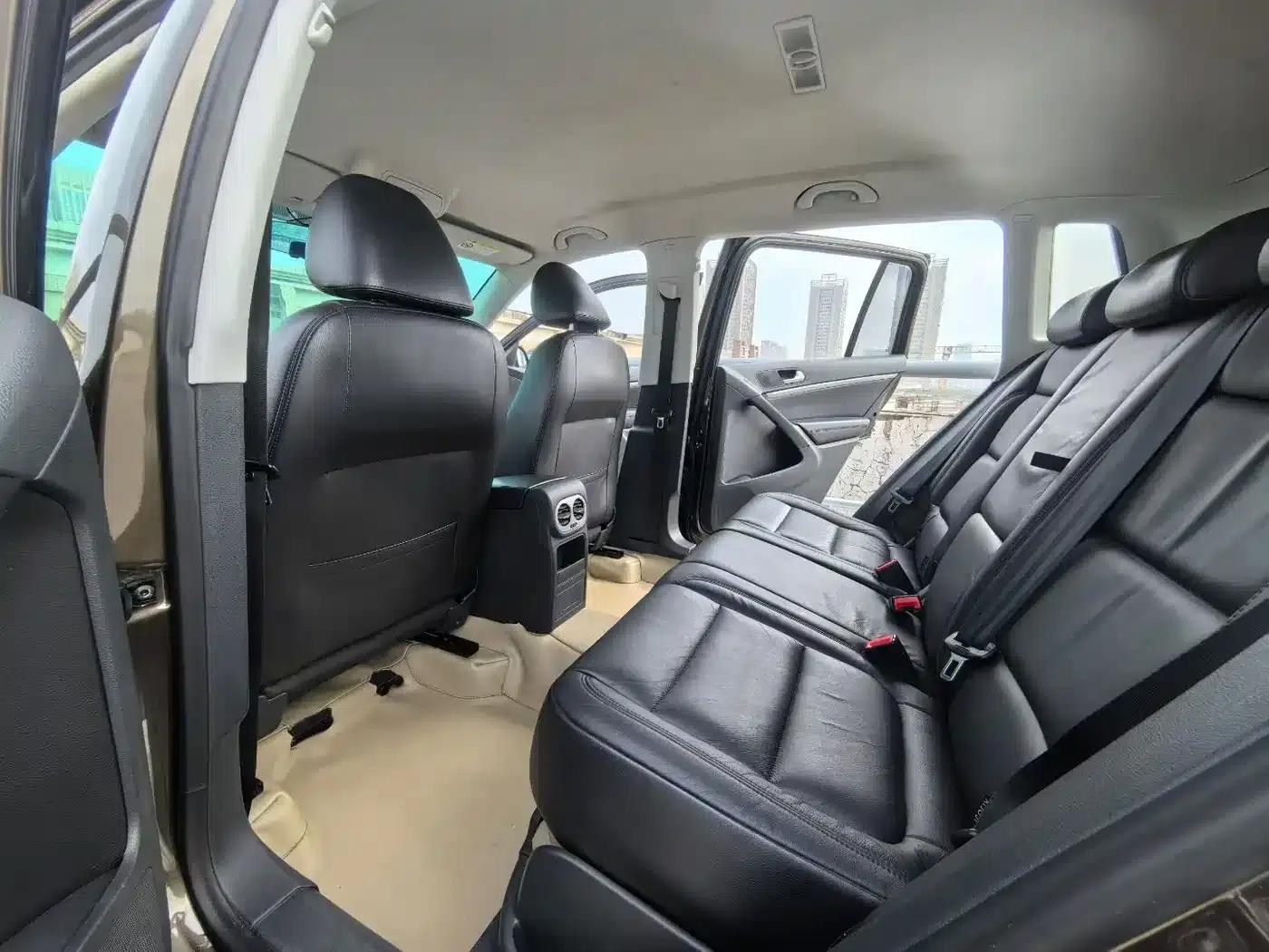 2015 Volkswagen Tiguan 1.8TSI Automatic 2WD Comfort Edition — миниатюра 8