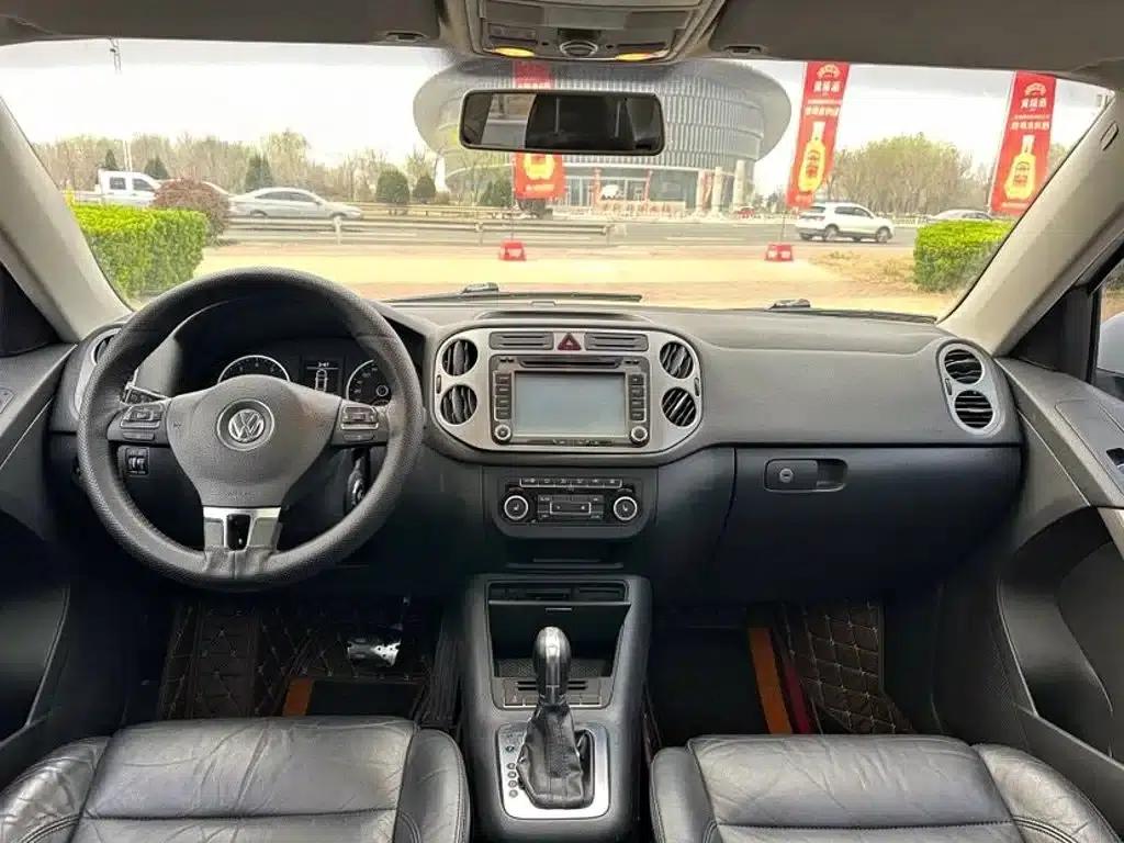2012 Volkswagen Tiguan 1.8TSI Automatic 4WD Fashion Edition — миниатюра 9