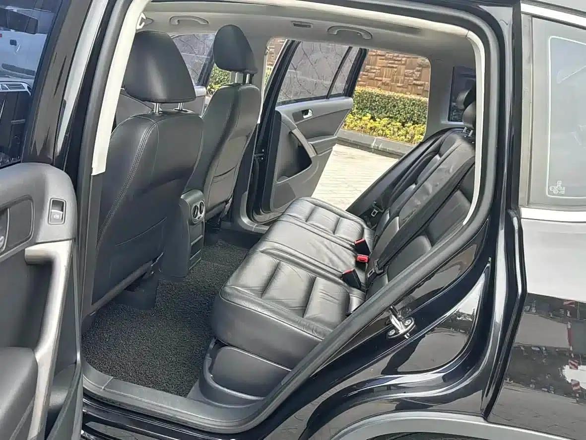 Tiguan 2013 1.8TSI Automatic 4WD Luxury — миниатюра 12