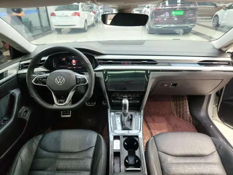 Volkswagen CC 2021 380TSI Striking Edition — миниатюра 8