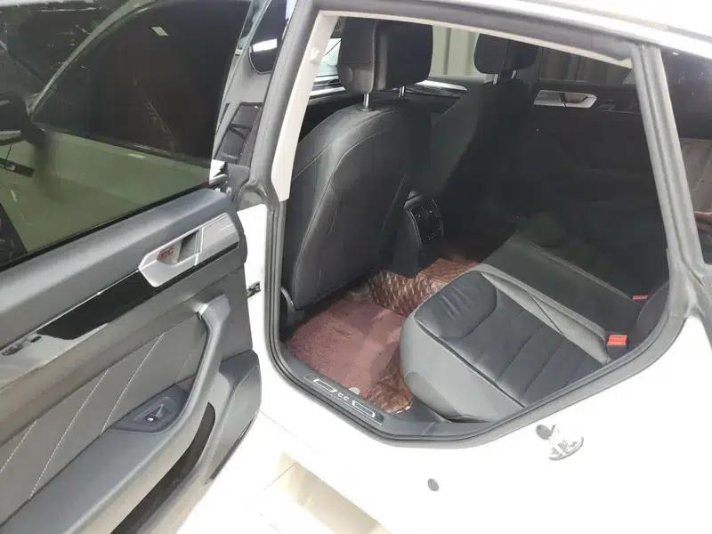 Volkswagen CC 2021 380TSI Striking Edition — миниатюра 9